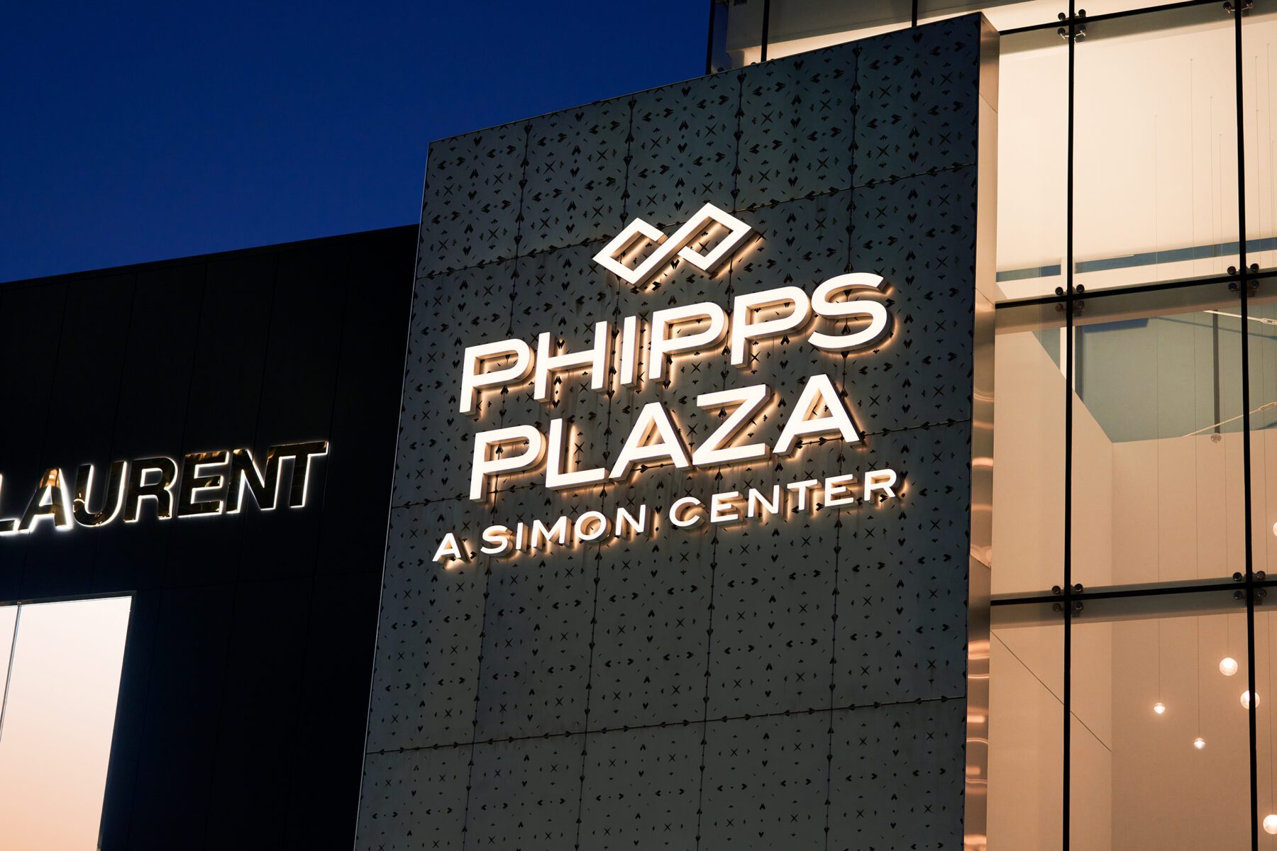 Discover The Premier Luxury Brands at Phipps Plaza - A Shopping